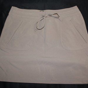 Oakley skirt